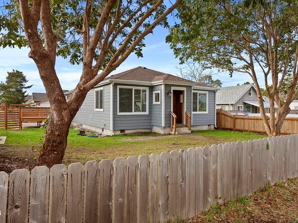 6555 SW Galley Ave, Lincoln City, OR 97367