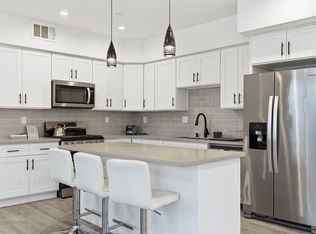 13822 Oxnard St #1/2, Van Nuys, CA 91401
