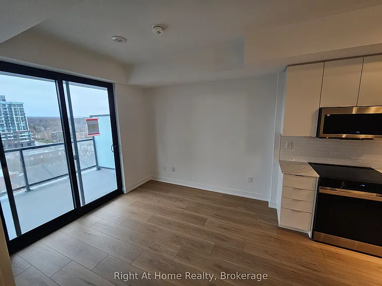 2075 Lakeshore Rd #810 — Photo 6