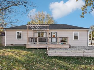 1271 Janet Dr, Greenwood, IN 46142