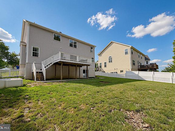 4th image of 23591 Margrave Dr
