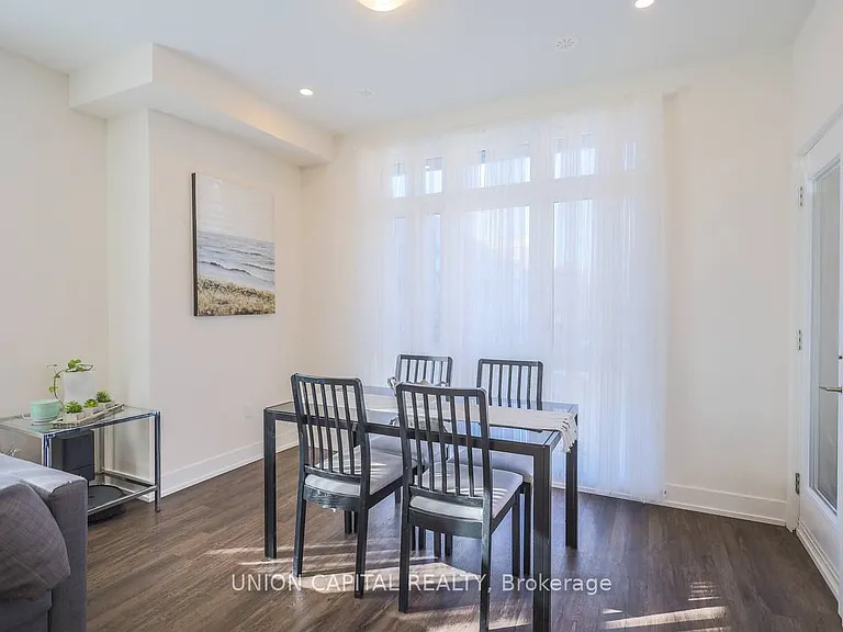 7 Phelps Ln #6 — Photo 4