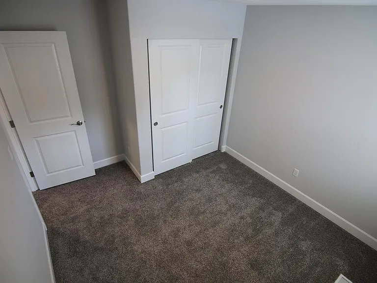 3208 NE 120th Cir — Photo 31