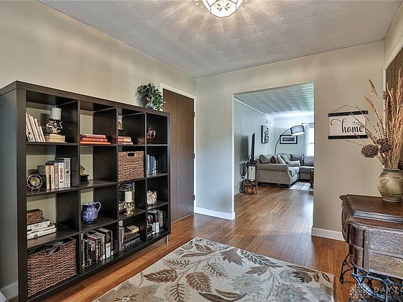 4th image of 408 Beechgrove Dr
