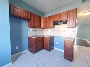 154 Terhune Ave APT 3, Jersey City, NJ 07305