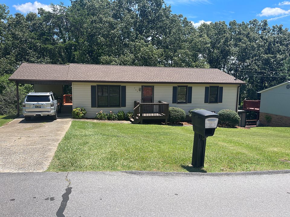 1st image of 753 Foothills Rd