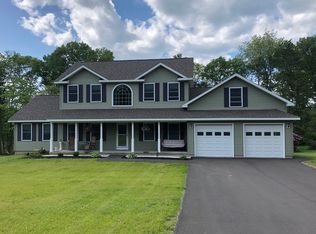 29 Bellwood Ln, Castleton, NY 12033