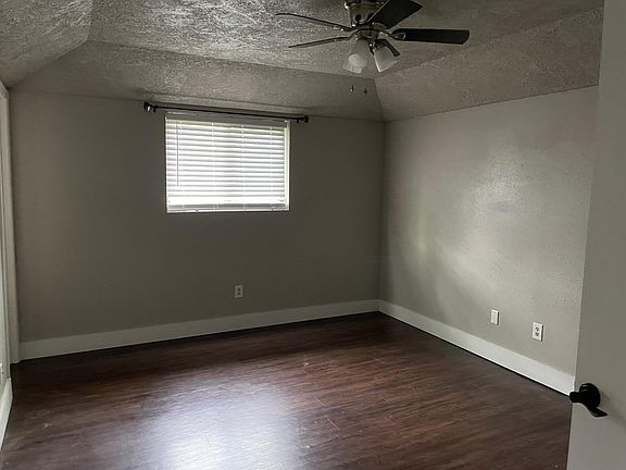 2nd image of 6112 Mesquite Dr