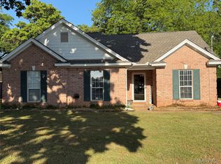 538 Mount Airy Dr, Prattville, AL 36067