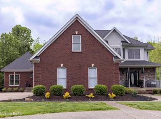 50 Osage Trl, Louisville, KY 40245