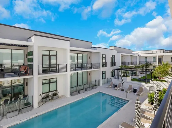 850 Central #303, NAPLES, FL 34102