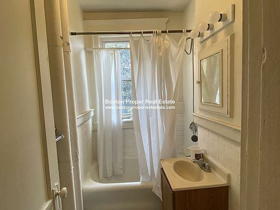 1163 Boylston St. #32 Boston - Fenway Unit Photo 3