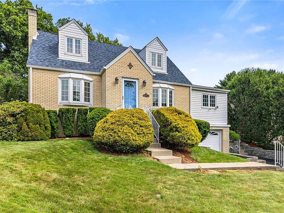 1st image of 44 Hollow Haven Dr