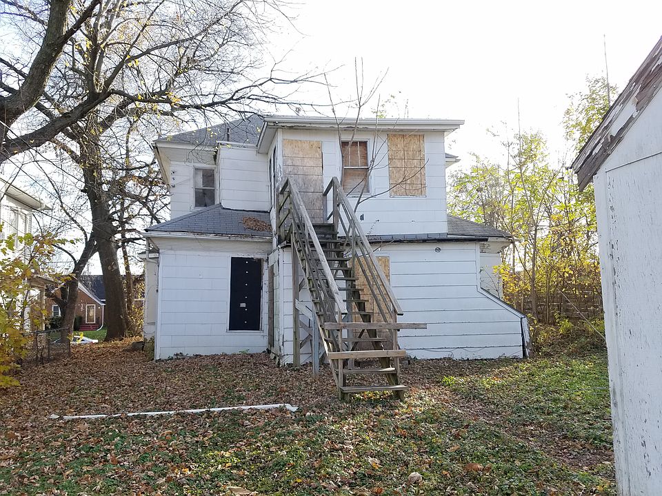2nd image of 3700 3rd St APT 4
