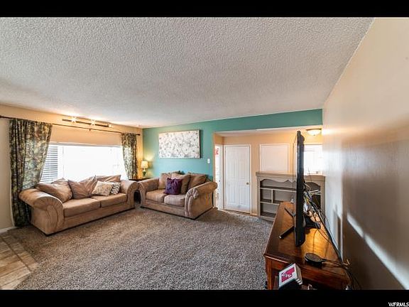 3rd image of 3088 S Mockorange Dr