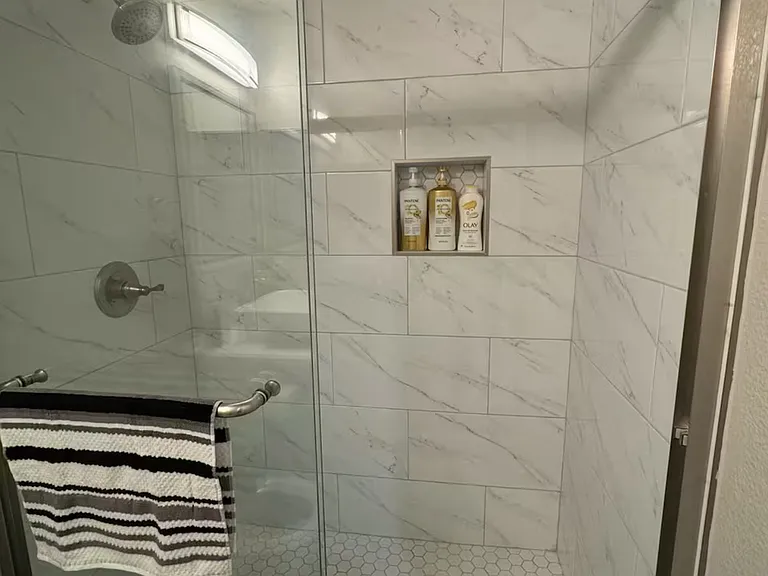 2050 Bridle Creek Cir — Photo 27