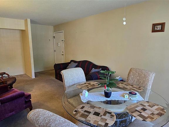 3rd image of 8736 Santa Bella Dr APT E