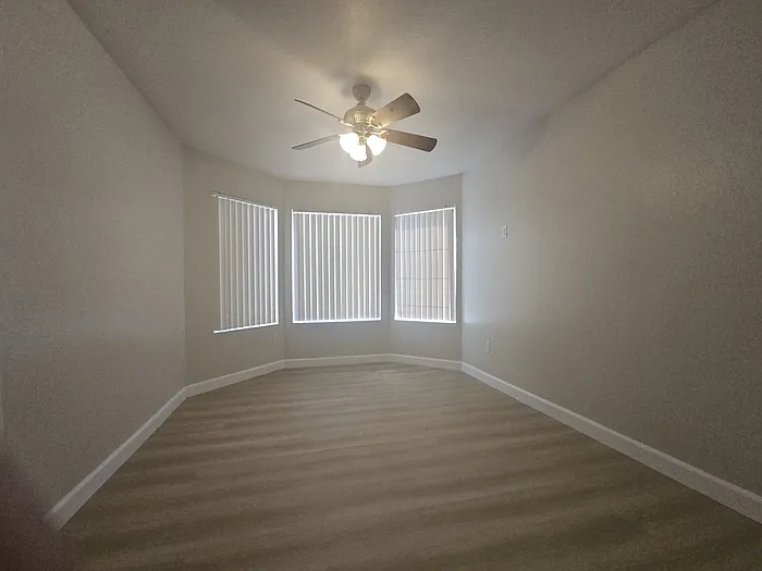 5 bed, 3.0 bath, 2215 sqft, $2,800 — Photo 3