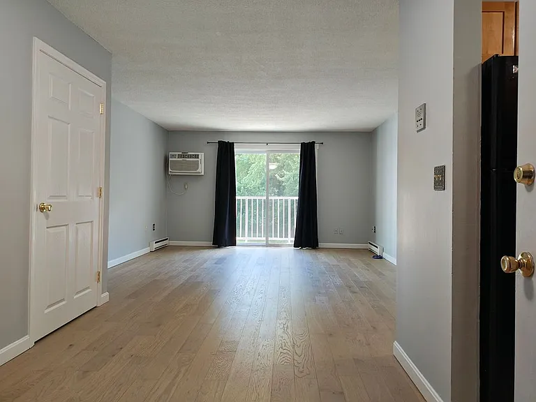 83F Constitution Dr — Photo 4