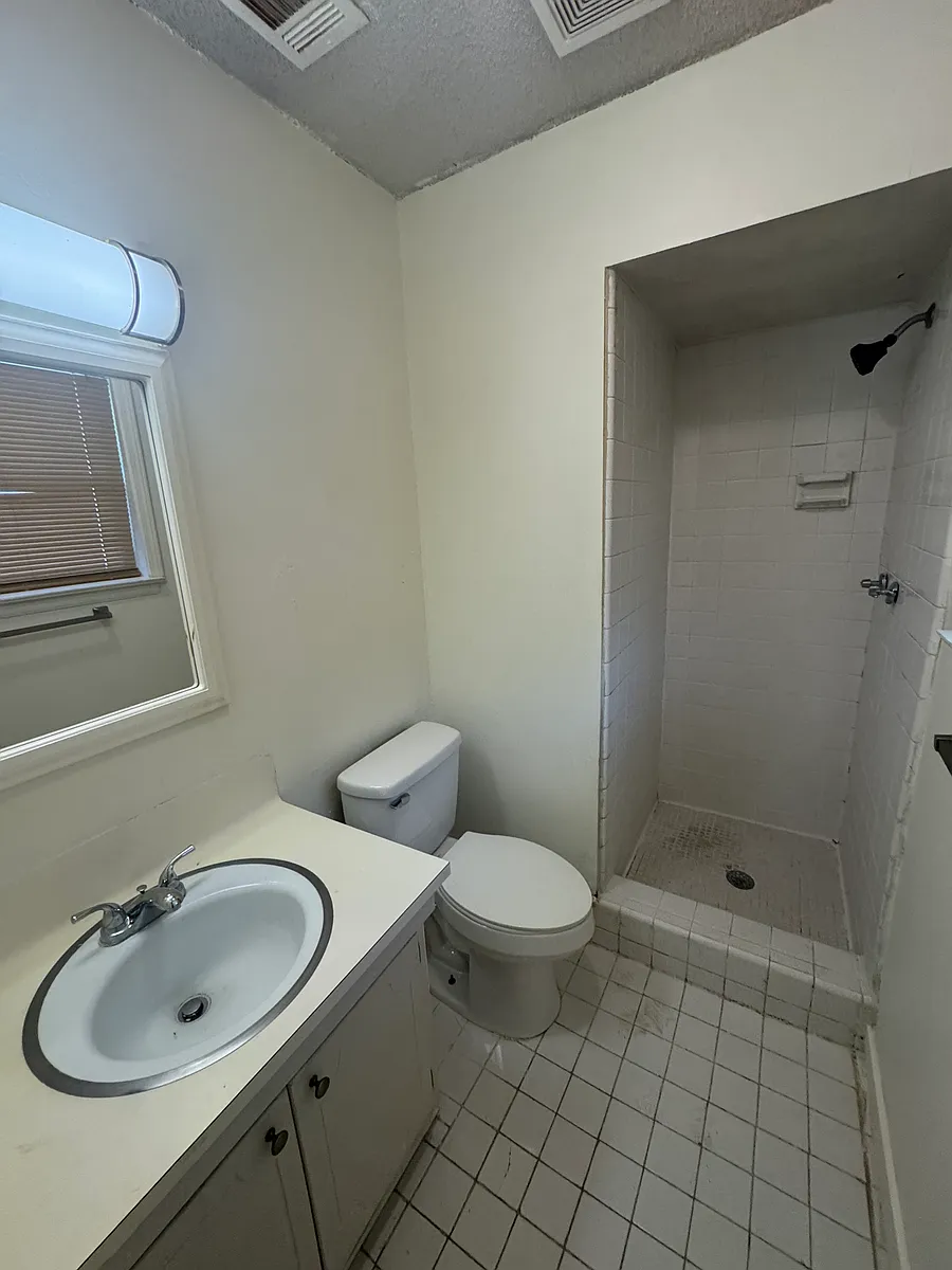 Building Photo - 13543 Honey Dr