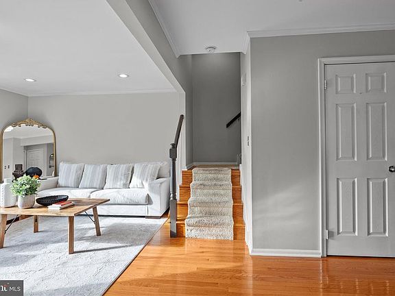 4th image of 6903 SPRUCE MILL DRIVE