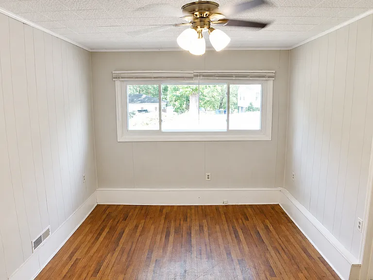 610 Mauldeth Rd — Photo 7