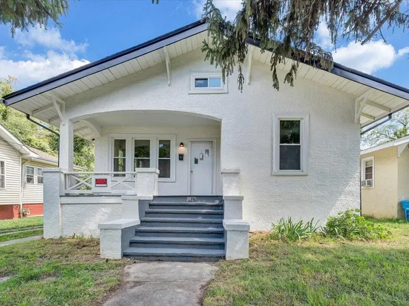 2429 Massachusetts Ave NW, Roanoke, VA 24017