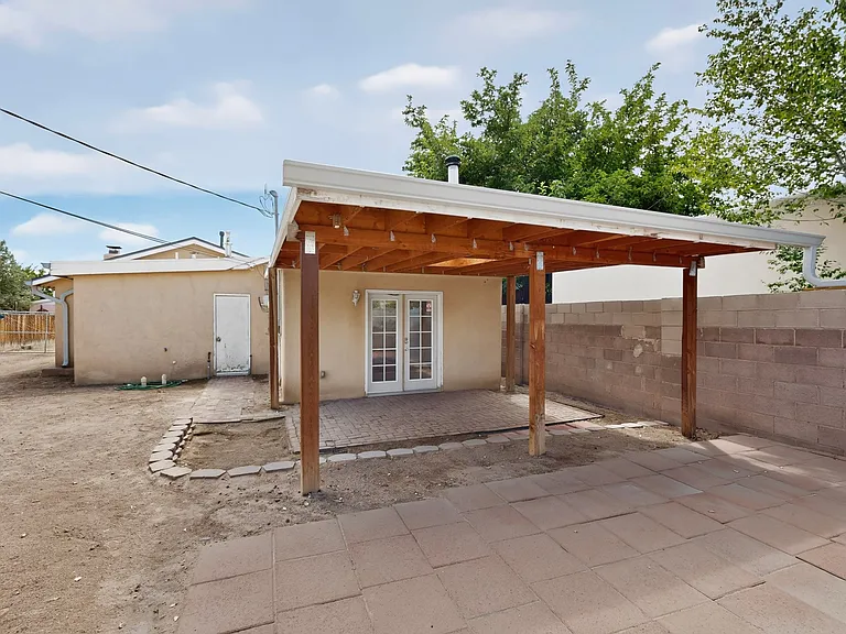 823 San Lorenzo Ave NW — Photo 34