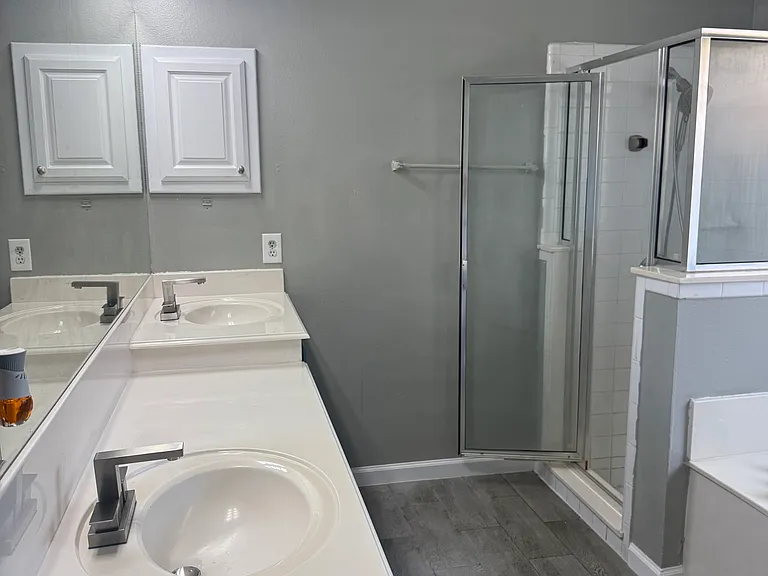 2704 Trent Trl — Photo 16