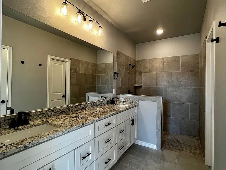 5302 Kilyn Ct — Photo 7