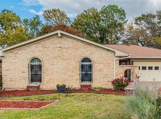 1200 Randy Dr, Irving, TX 75060