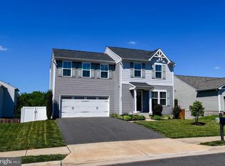 5042 Godwins Landing Dr, Remington, VA 22734