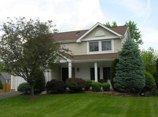 304 Aaron Ct, Sterling, VA 20164