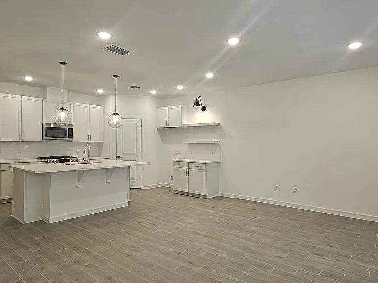8434 Tranquil Bay Ct — Photo 9