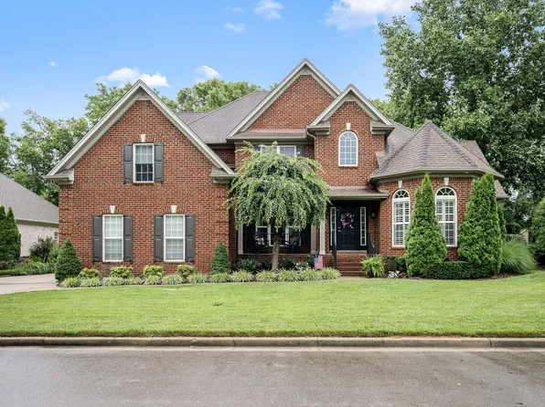 2247 Haddington Cir, Murfreesboro, TN 37130