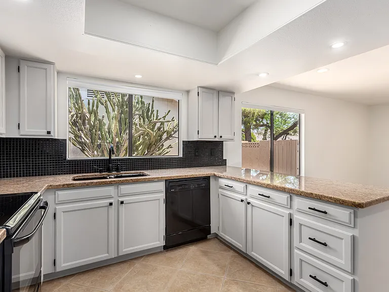 9645 W Kimberly Way — Photo 8