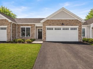 106 Cedarway Cir #414, Webster, NY