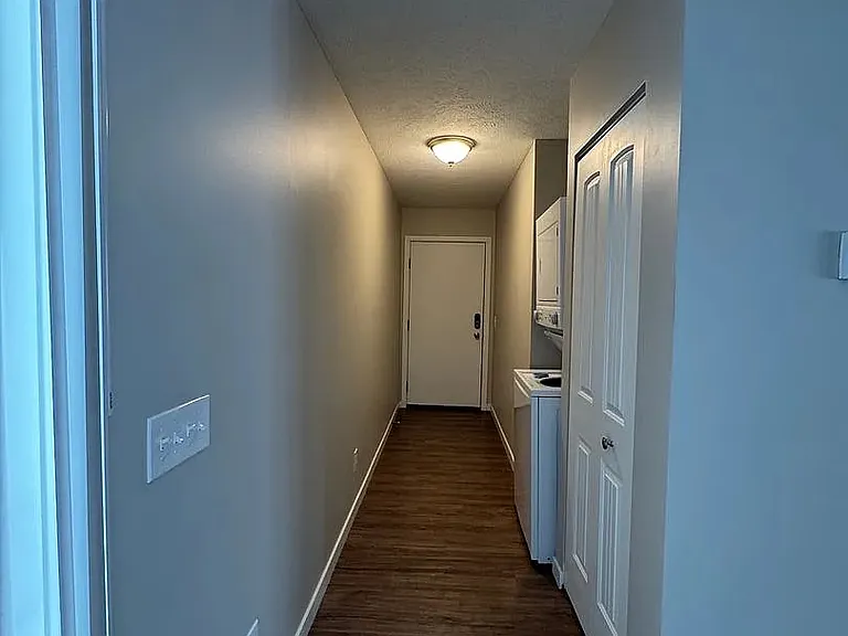 5085 Liberty Dr — Photo 16