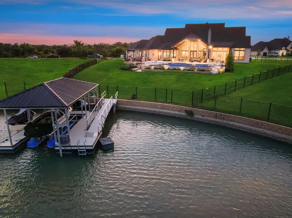 7080 The Resort Blvd, Fort Worth, TX 76179