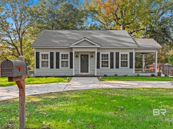 425 N Mount Pleasant Ave, Monroeville, AL 36460