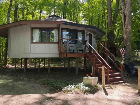 936 S M 75, Boyne City, MI 49712