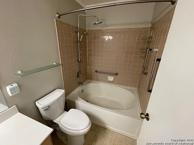 7815 Caspian Bay Dr — Photo 14
