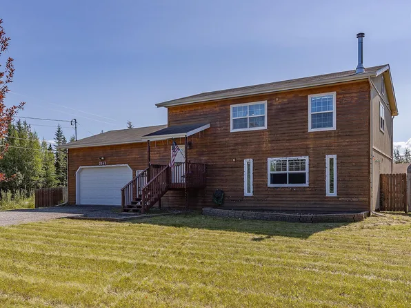 2545 Roxanne St, North Pole, AK 99705