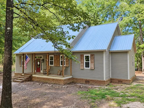 47 Estate Dr, Fort Gaines, GA 39851