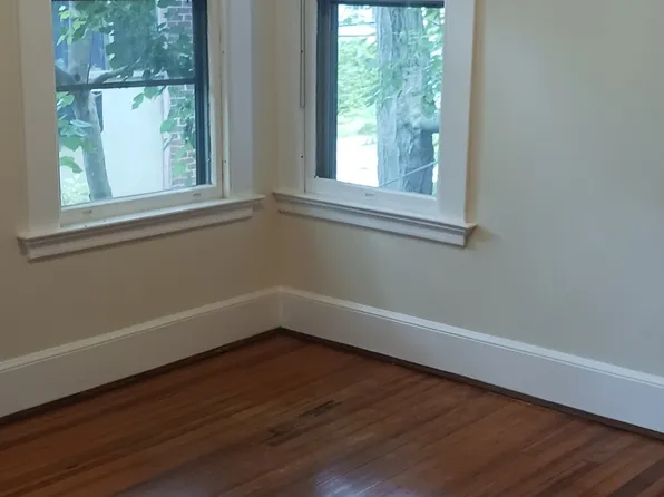126 Edwards St, New Haven, CT 06511