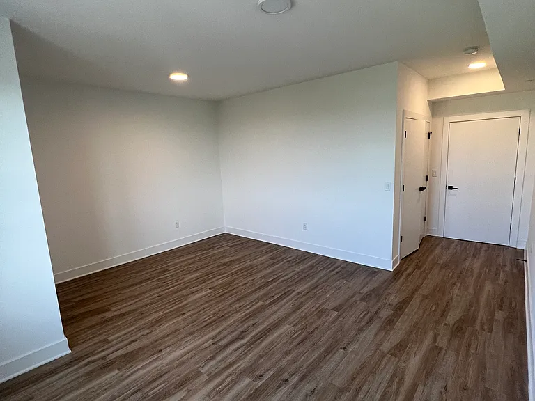 430 Cliff St #1 — Photo 12