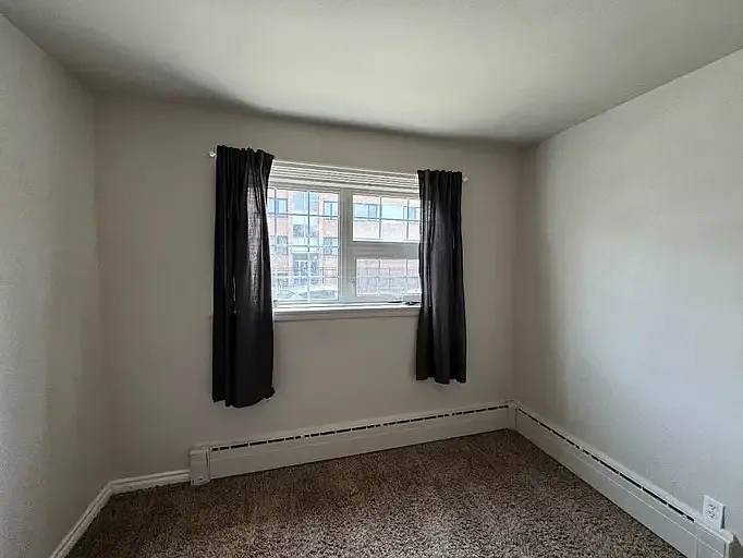 38 Langside St #1A — Photo 9