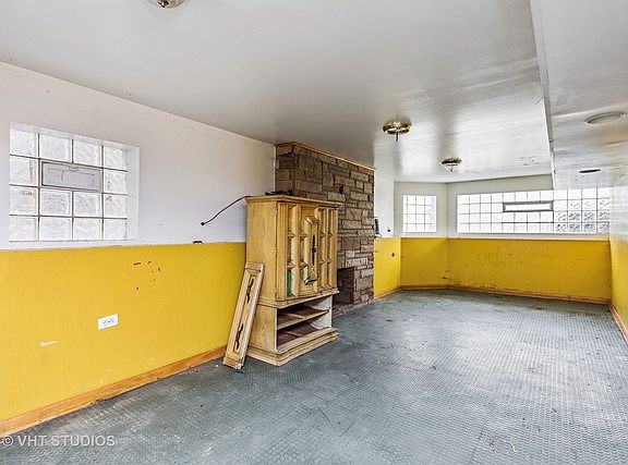 5th image of 8724 S Kingston Ave