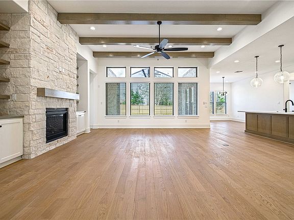 7th image of this home