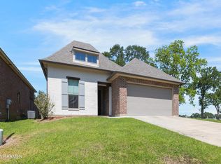 147 Heathwood Dr, Broussard, LA 70518